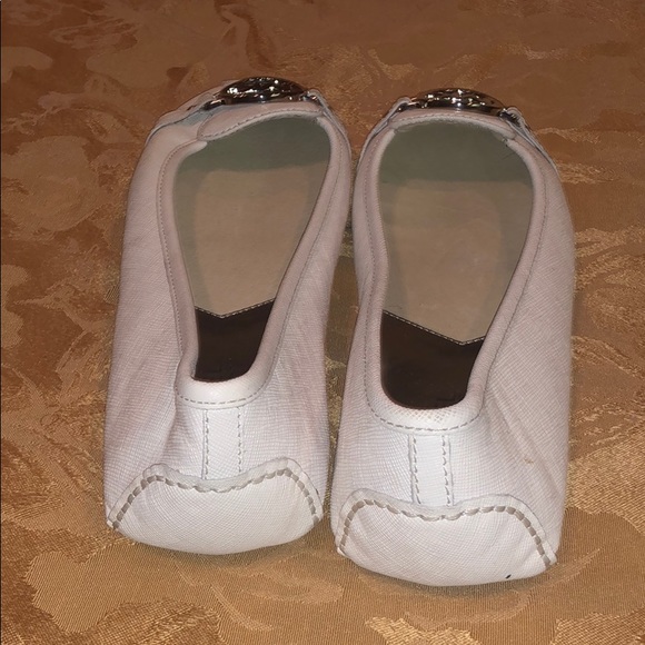 Michael Kors Off-White Flats - Picture 2 of 4